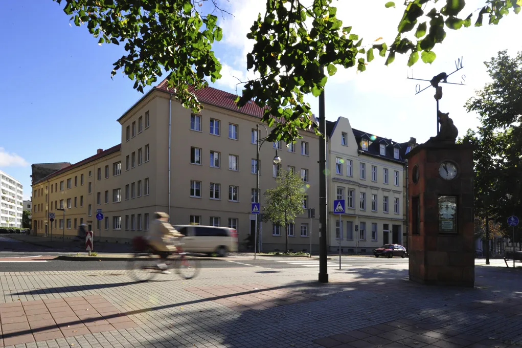 residenz strassenfront